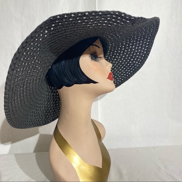 Woven Large Sun Hat - Picture 4 of 7